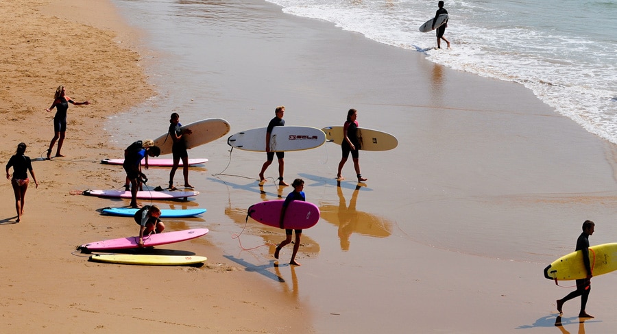 obóz surfingowy - kursy i zajęcia surfingu na Teneryfie, surf camp